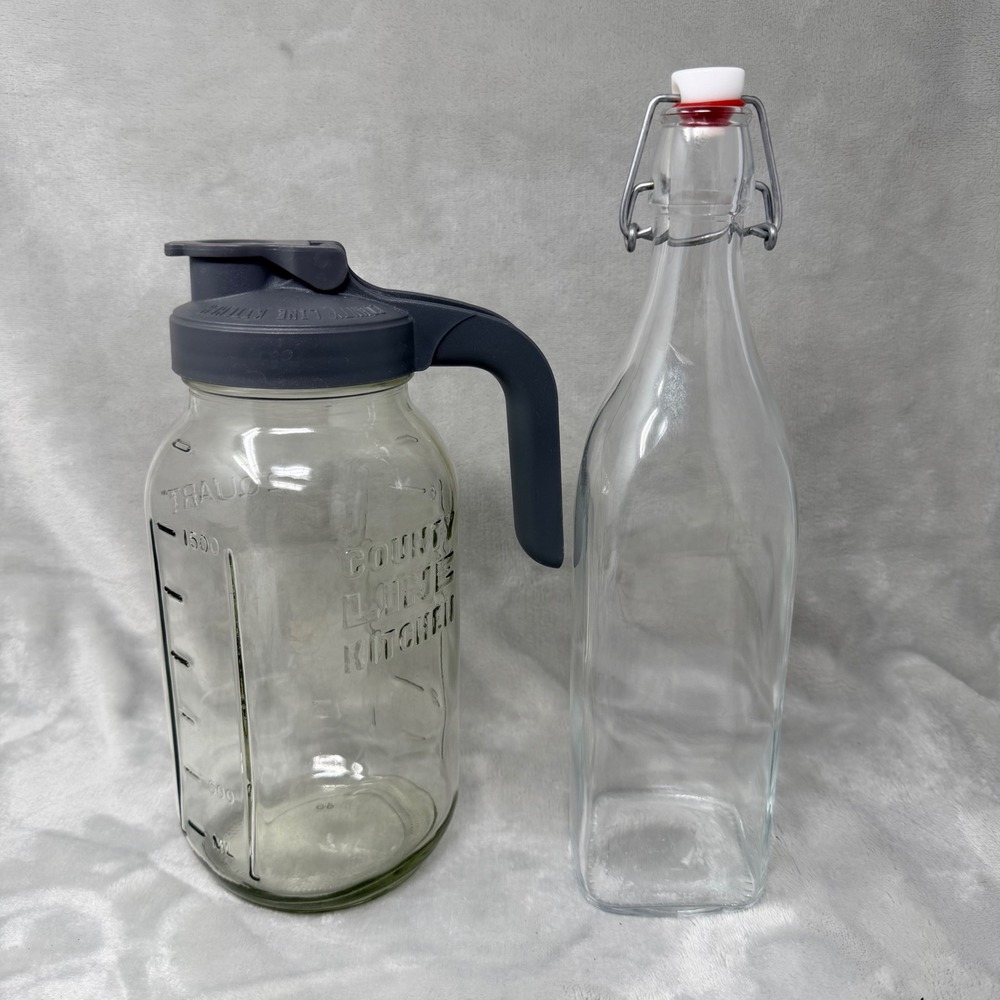 County Line Kitchen 2 Quart Glass Pitcher and Swing Top Glass Bottle Set‎ Clear